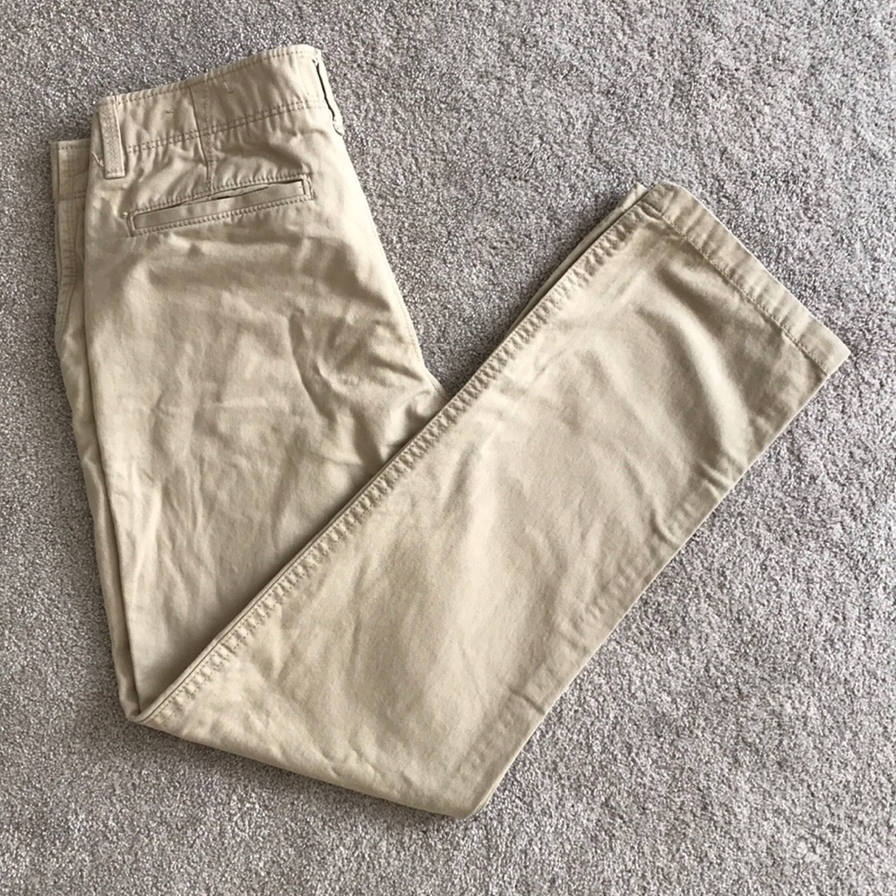 American Eagle khaki Pants